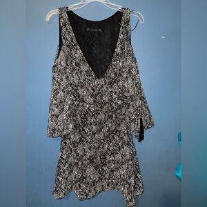 Zara Dress NWT Size small